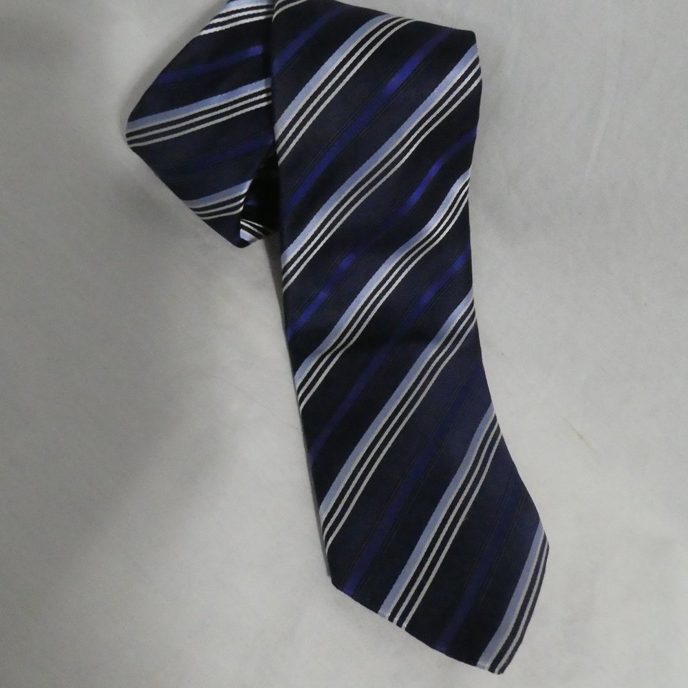 HATHAWAY | 100% Silk | Striped Necktie